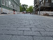 farbiger Asphalt CreaPhalt mit Asphalt prägen