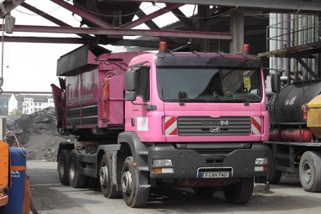 Lkw-Fahrer gesucht Wir lassen Lkw-Fahrer ausbilden
