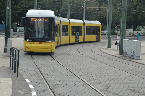 Kurze Bauzeit Farbasphalt mit Prägung